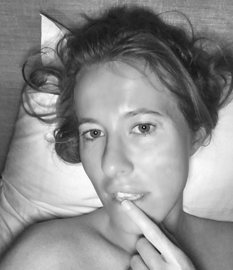 Селфи Ксении Собчак без макияжа