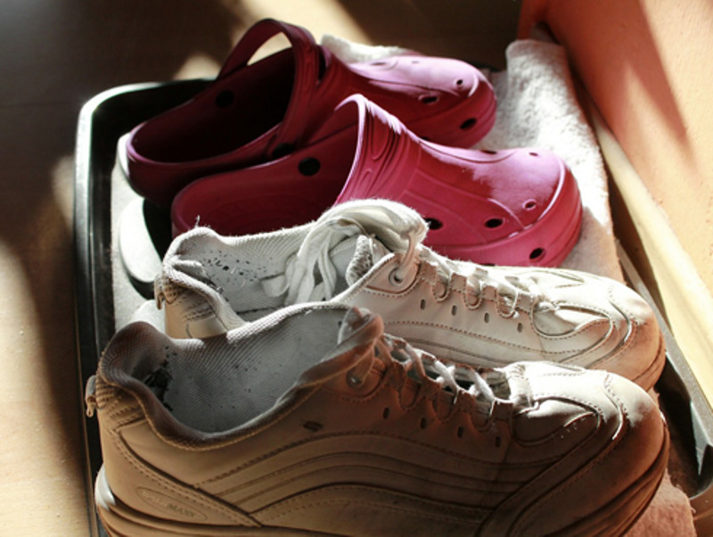 Историки моды спорят до сих пор спорят о происхождении галош