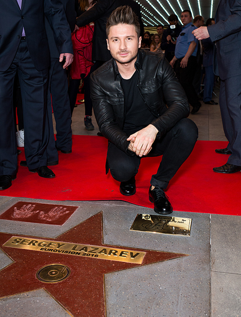 Сергей Лазарев получил именную звезду на российской Аллее славы