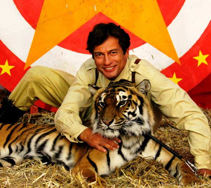 Андрей Чернышев сыграл в сериале «Маргарита Назарова» супруга Назаровой, дрессировщика Константина Константиновского