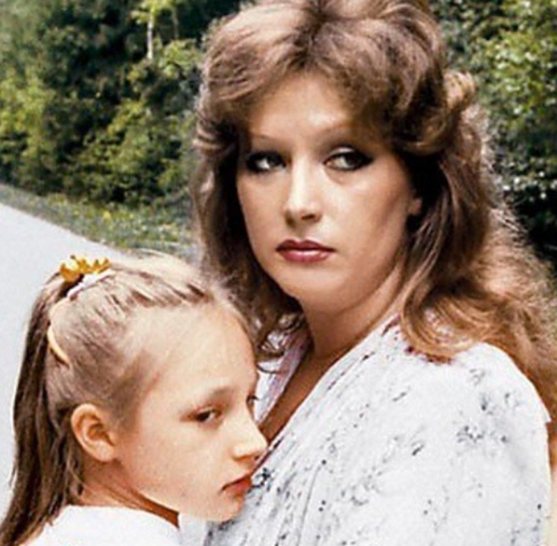 Кристина Орбакайте с мамой, когда та была замужем за Стефановичем