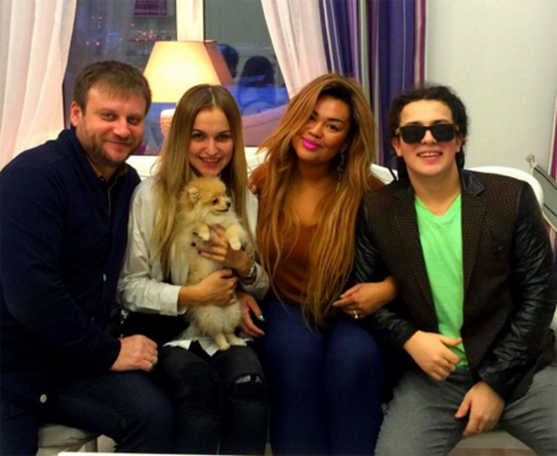 Корнелия Манго встретилась с Анной Городжей, которая займется организацией ее свадьбы