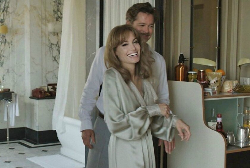 Анджелина и Брэд уединились от всех в Таиланде