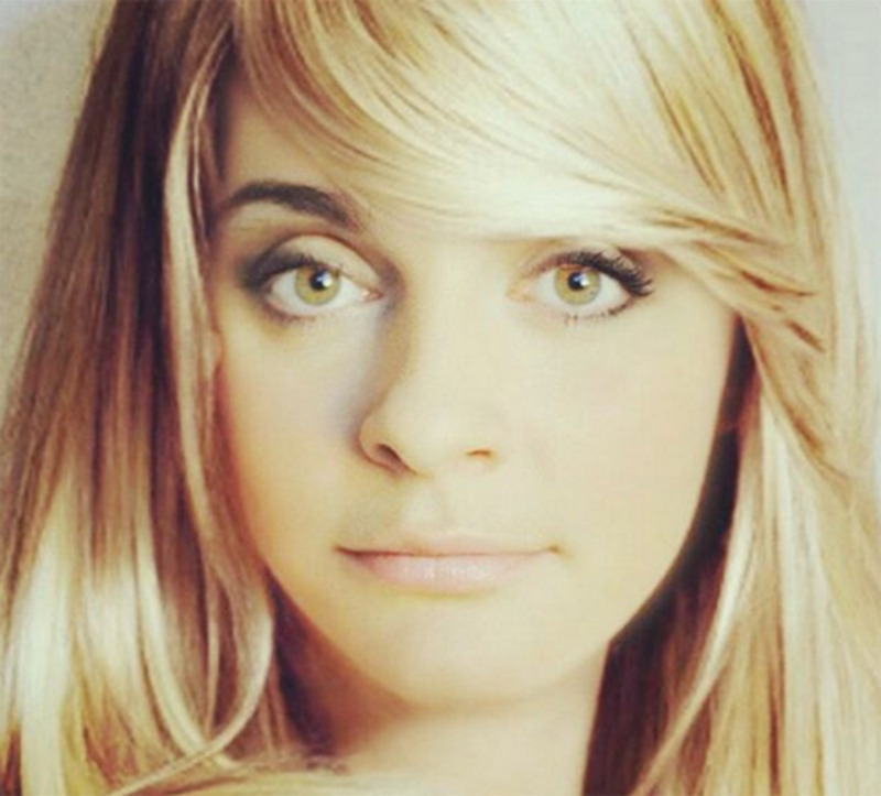 Елена Ваенга решила поэкспериментировать с цветом волос