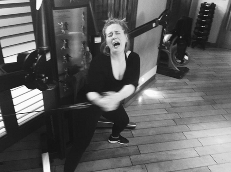 Певица показала снимок из спортзала