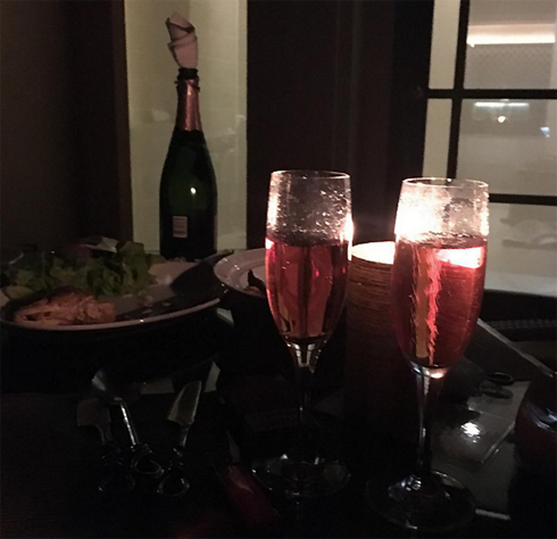 Благодаря этой фотографии Анна Семенович призналась, что уже замужем