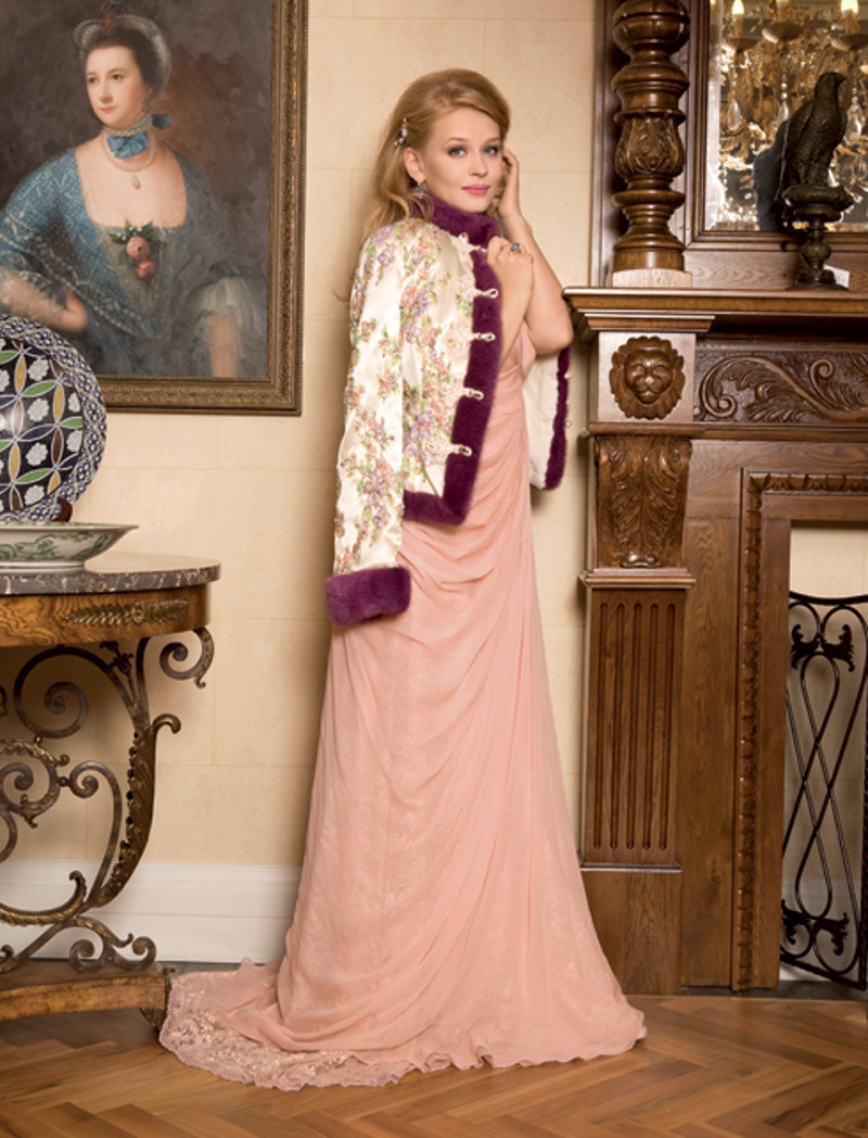 «У меня есть прекрасная семья: дети, родители, но личной жизни в том понимании, как ее, наверное, воспринимают люди, у меня нет», - признается Пересильд