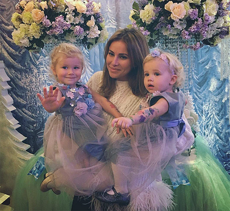 Тата Бондарчук с Маргаритой (слева) и Верой (справа)