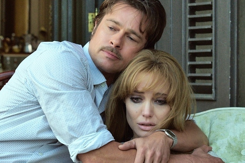 Анджелина и Брэд в картине "Лазурный берег". Кадр из фильма.