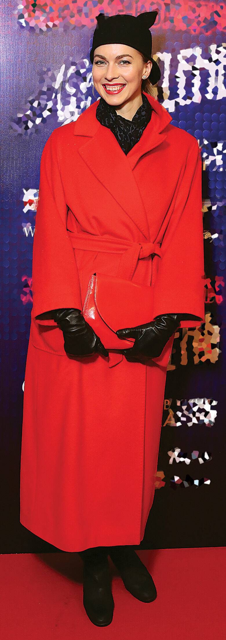 Светлана Дрыга: этого пальто слишком много