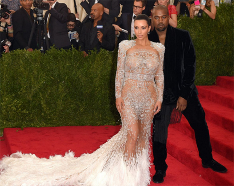 Ким Кардашьян показала свои самые сексуальные наряды