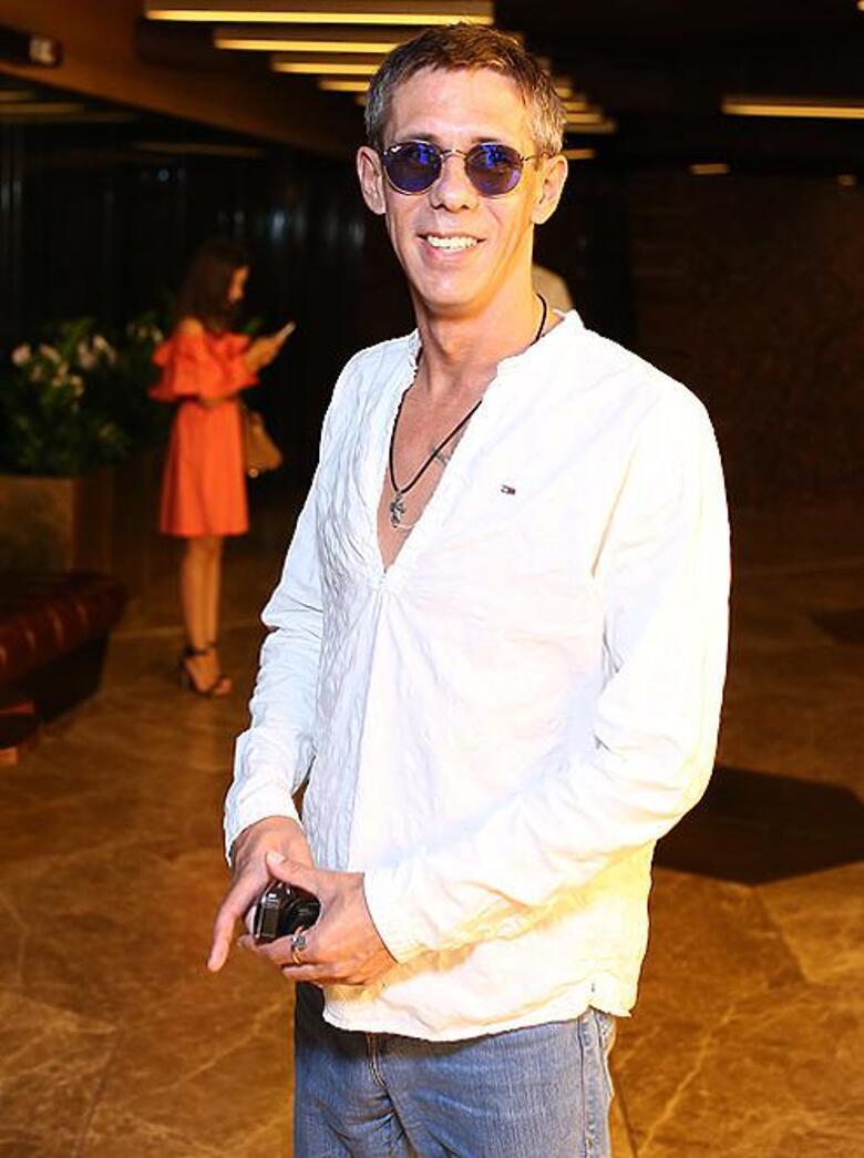 Алексей Панин продолжает войну за дочку.