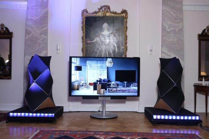 Новогодний прием по случаю 90-летия компании Bang &amp; Olufsen в Москве