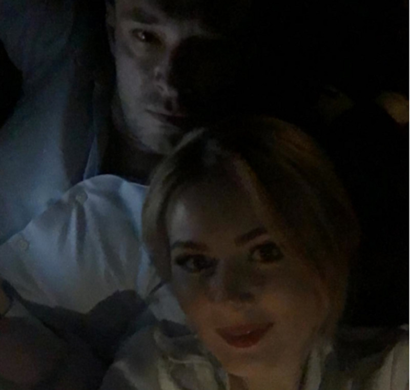 Мария Кожевникова сделала селфи со своим мужем