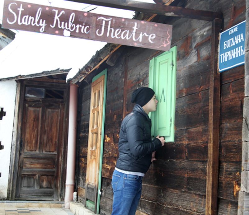 Влад тщательно изучил каждый домик в легендарной деревне