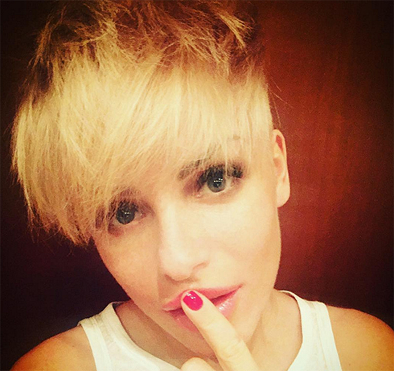 Блондинкой Юлю Волкову еще не видели