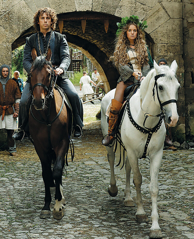 Съемки комедии проходили в Каменец-Подольском, Хотине, Житомире и Киеве