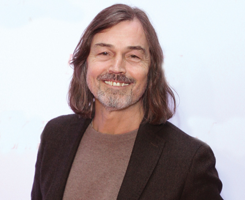 Никас Сафронов