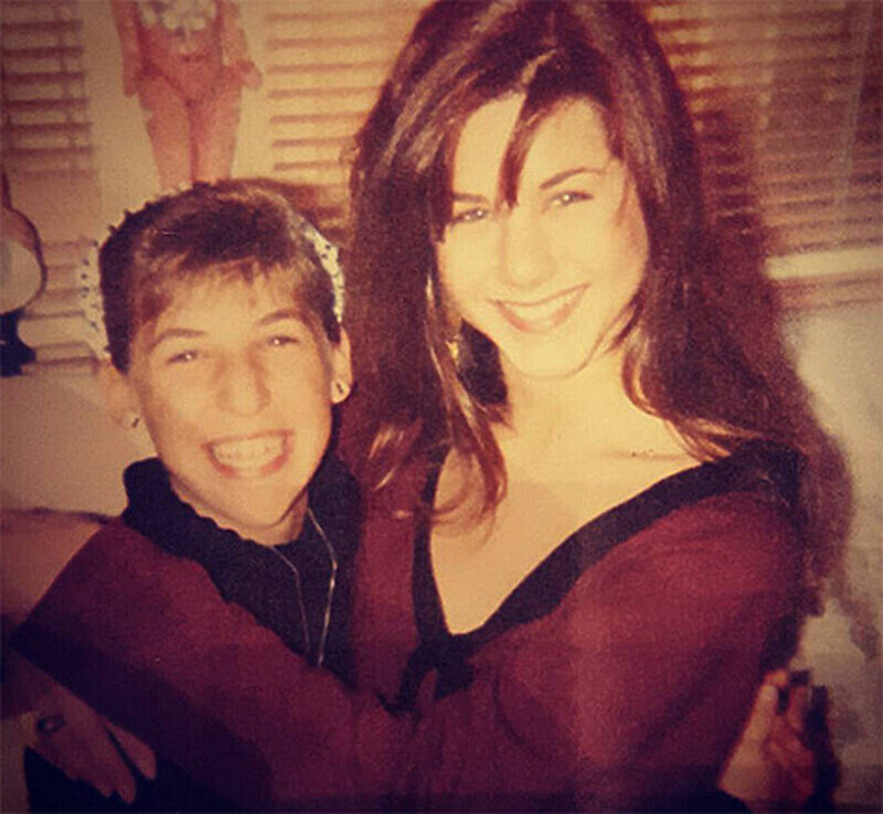 Маим Бялик и Дженнифер Энистон 15 лет назад. Фото: Instagram.com/missmayim.