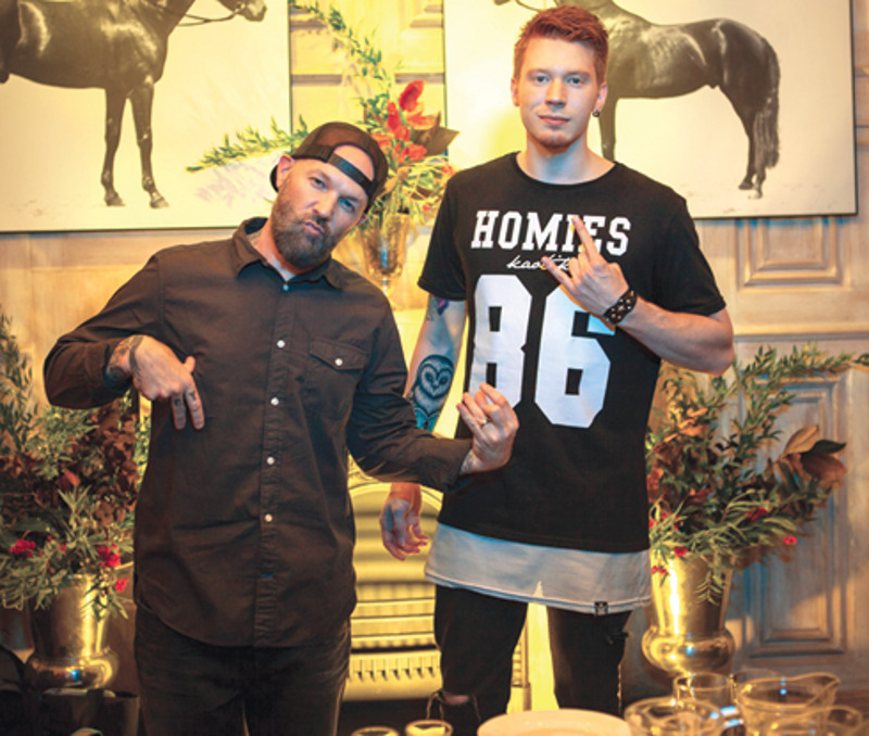 «Я мечтал встретиться с Фредом Дерстом из Limp Bizkit с 12 лет. Когда он зарегистрировался в российской социальной сети — это был настоящий шок. Я написал ему, а он ответил. Меня до сих пор трясет, когда я вспоминаю об этом»