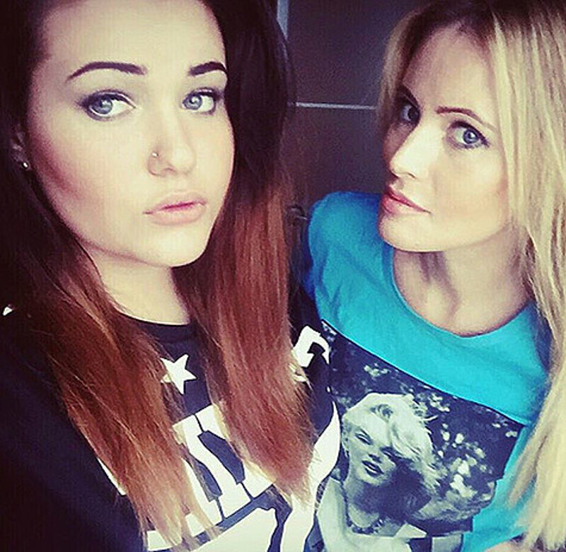 Даная Пригожина получила диплом визажиста. И ее клиентом стала Дана Борисова. Фото: Instagram.com/danaya_prigozhina.