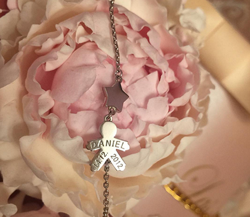 Вот такой браслет подарили сыну Евгении