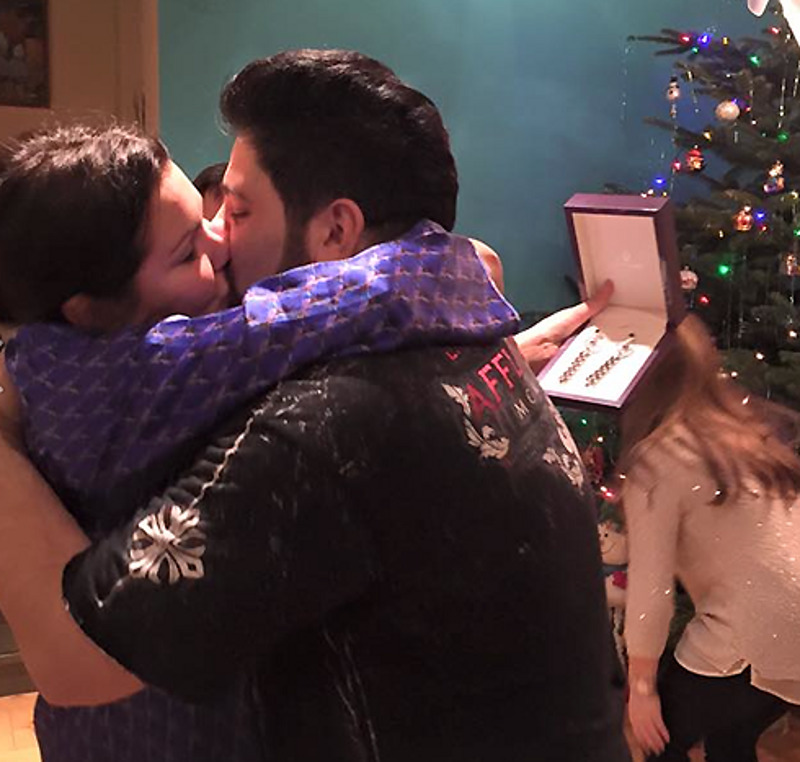 Говорят, что Анна и Юсиф впервые поцеловались через две недели после знакомства