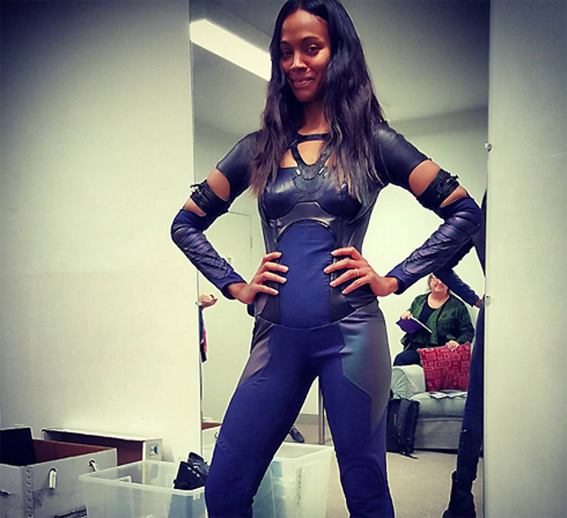 Зои Салдана не верила, что после родов сможет влезть в свой старый костюм