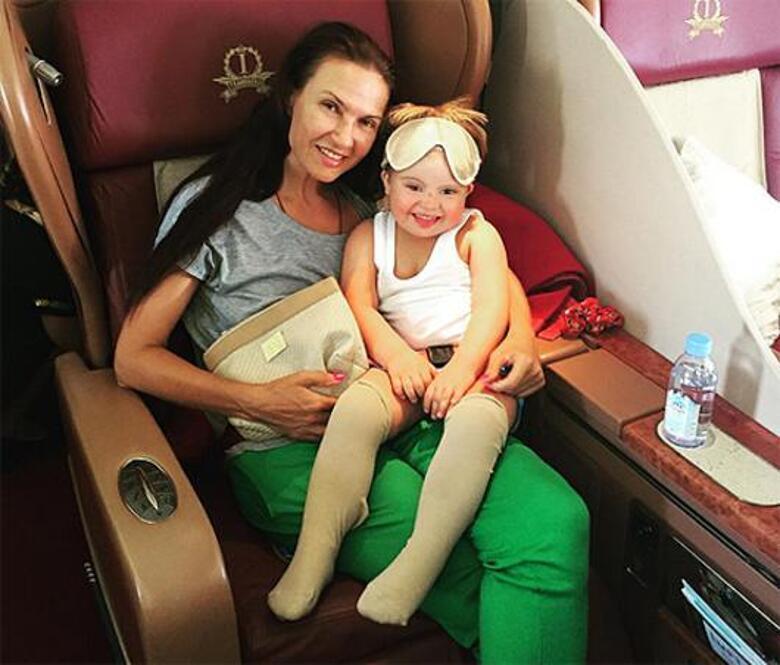 Эвелина Бледанс с сыном Семеном. Фото: Instagram.com/semensemin.