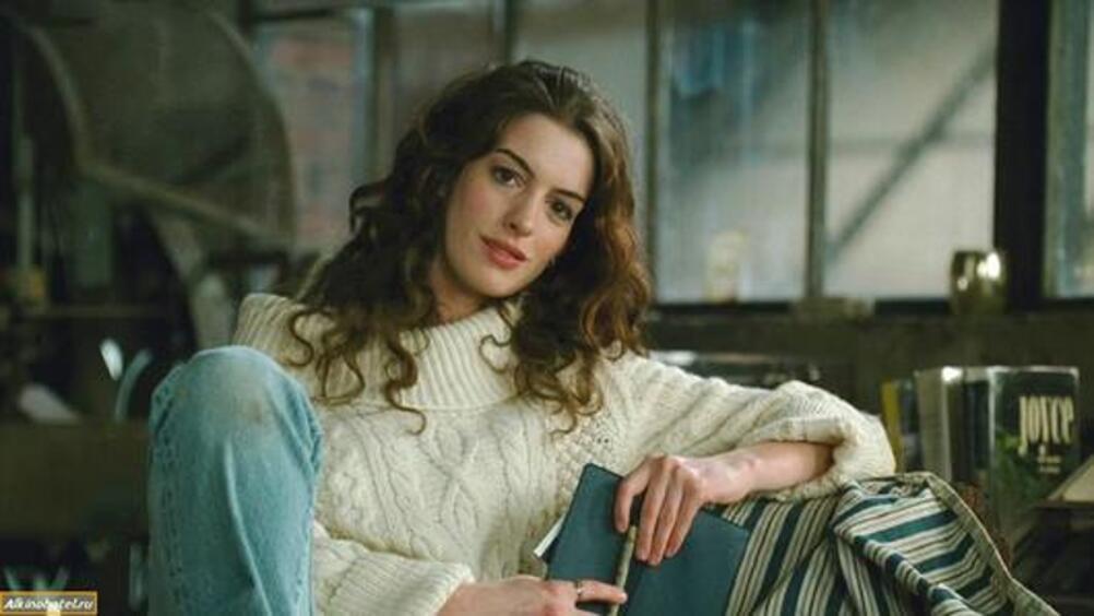 Энн уже не раз признавала, что готова к материнству. Кадр из фильма: "Любовь и другие лекарства"