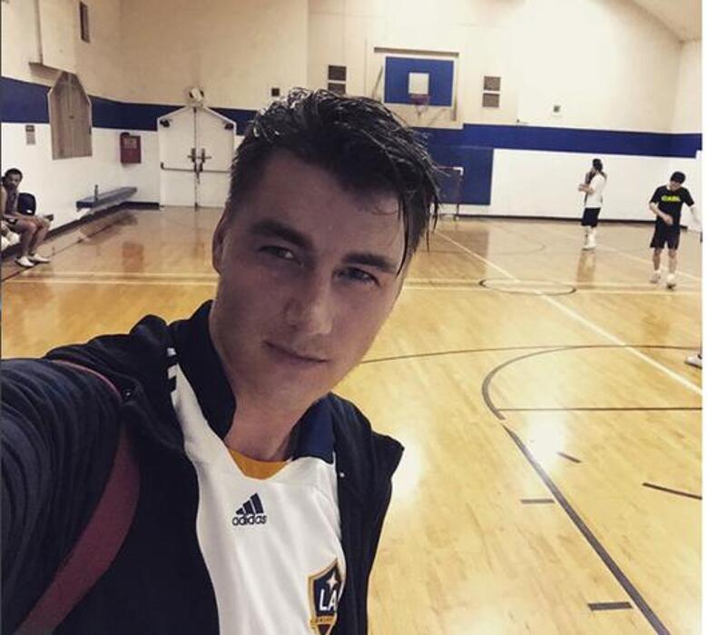 Алексей надеется воспользоваться шансом и найти себе достойную подругу. Фото: социальные сети