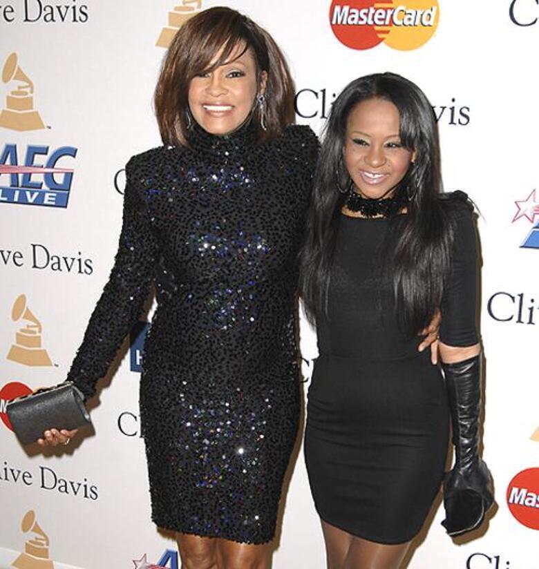 Уитни Хьюстон и Бобби Кристина Браун. Фото: Rex Features/Fotodom.ru.