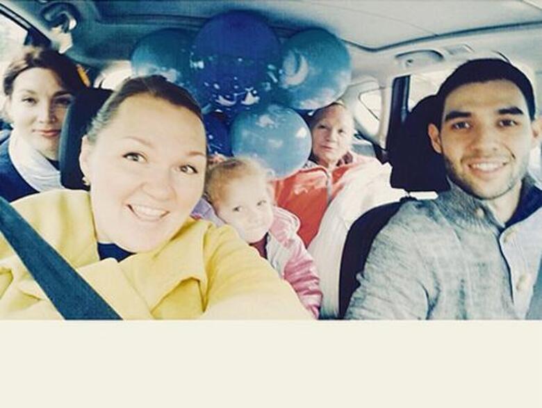 Надежда Ангарская выписалась из роддома. Фото: Instagram.com/nadezhdaangarskaya.