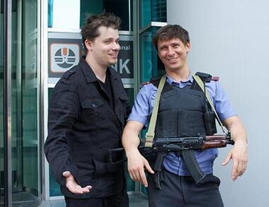 Гарик Харламов и Тимур Батрутдинов на съемках второго сезона скетч-шоу «ХБ». Фото: материалы пресс-служб.