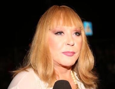 Алла Пугачева отрезала себе челку. 