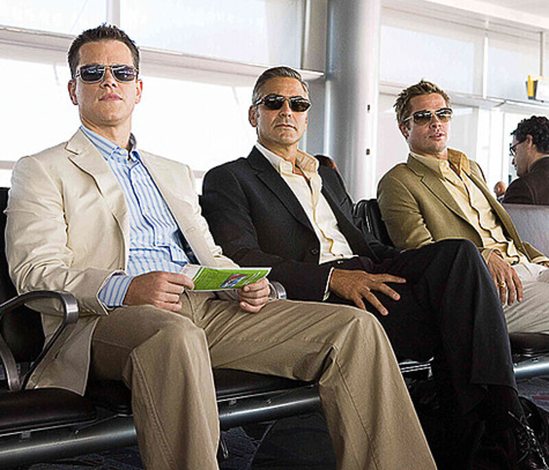 В «Друзьях Оушена» Дэймон оказался по-настоящему в звездной компании Брэда Питта и Джорджа Клуни. Кадр из фильма.