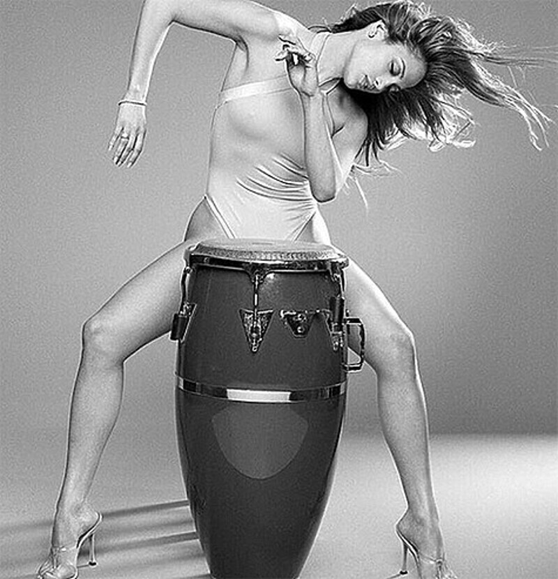 Дженнифер Лопес показала поклонникам, как готовится к церемонии вручения премии American Music Awards. Фото: Instagram.com/jlo.