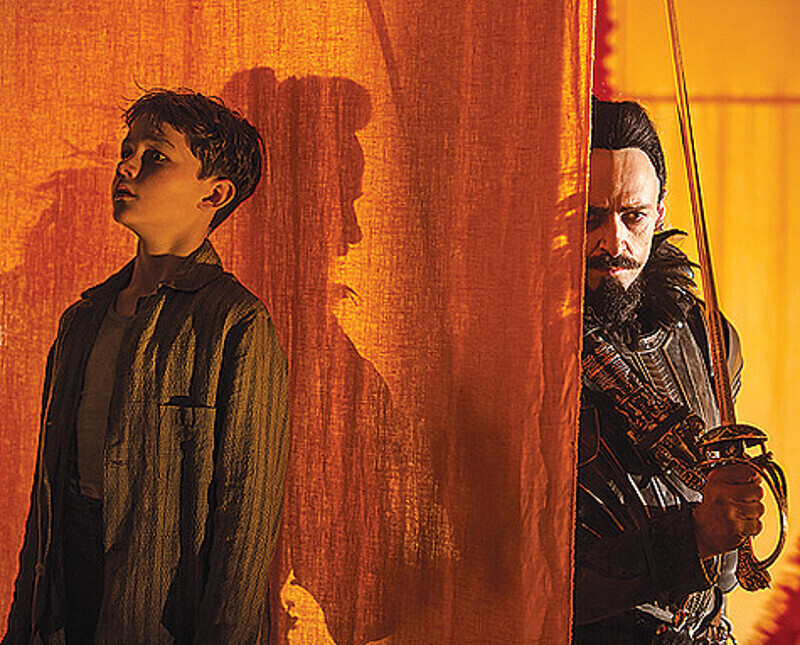 На главную роль пробовались 4000 юных актеров. В итоге Питера Пэна сыграл соотечественник Хью Джекмана — 12-летний австралиец Леви Миллер. Фото: материалы пресс-служб.