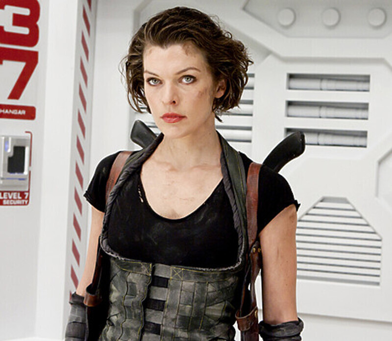 Мила Йовович.