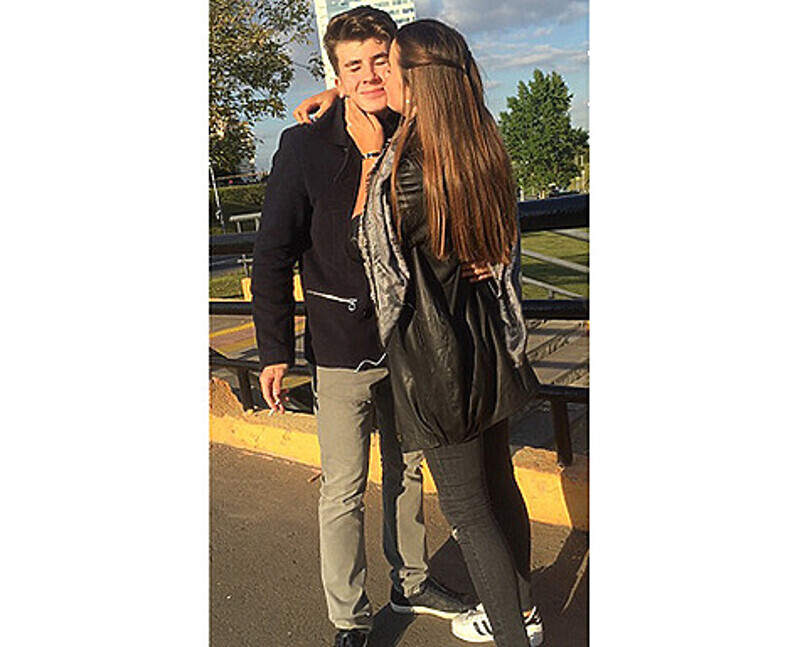 Саша Стриженова говорит, что Антон всегда поднимает ей настроение. Фото: соцсети.