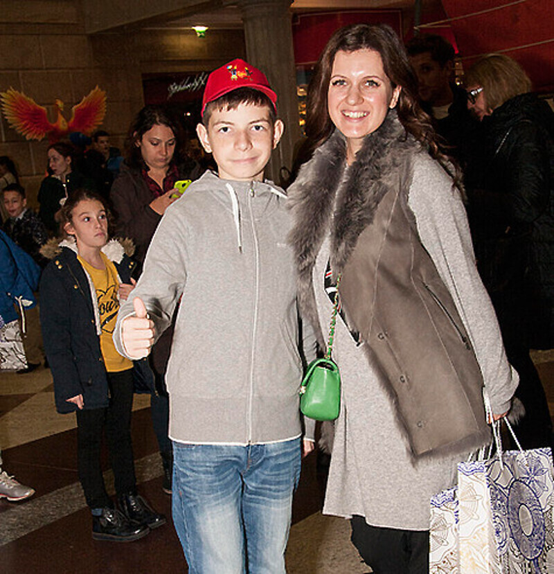 Анастасия Филиппова с сыном. Фото: материалы пресс-служб.