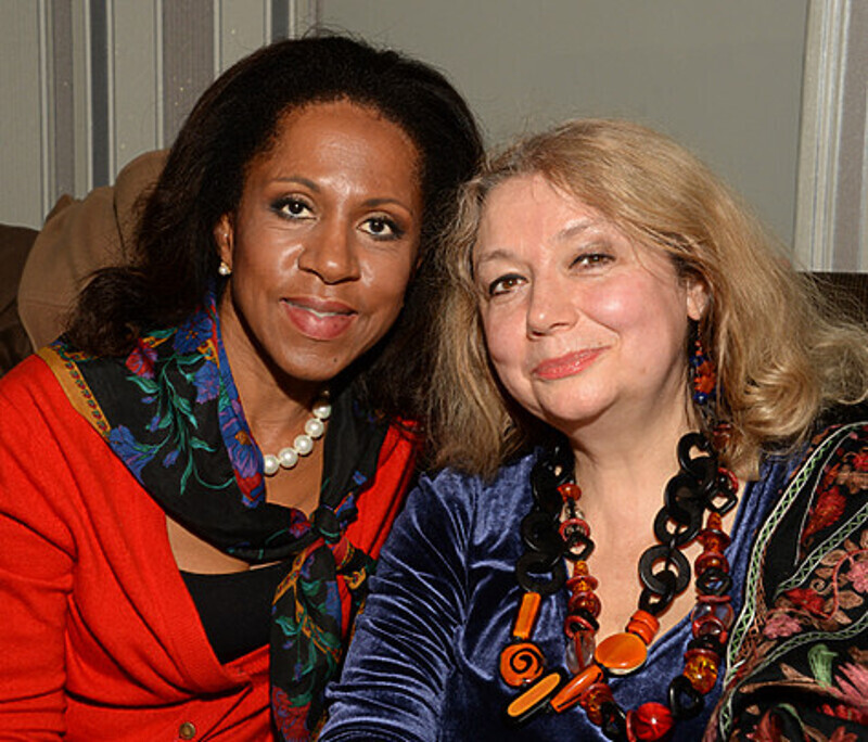 Елена Ханга и Мария Арбатова.