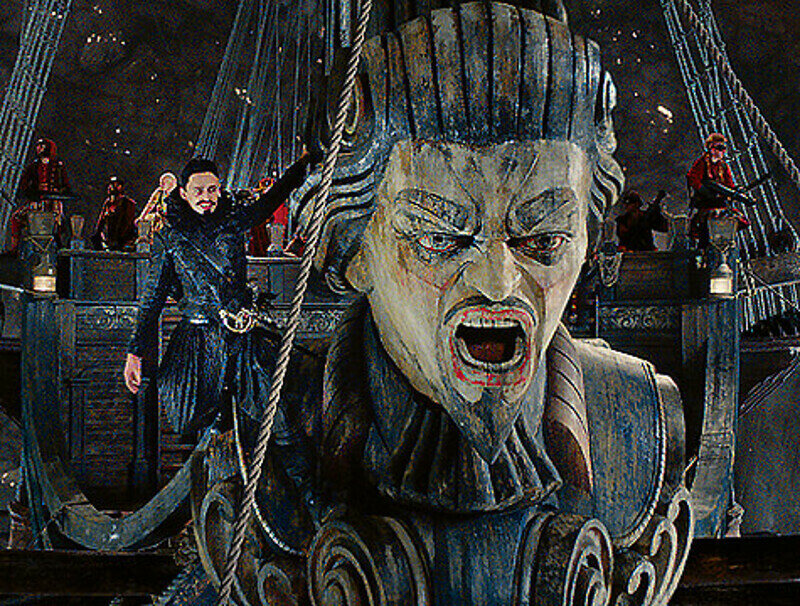 «Когда я впервые увидел свой корабль, подумал: «Это самая большая вещь, которую я когда-либо видел», - признается Хью Джекман. Фото: материалы пресс-служб.