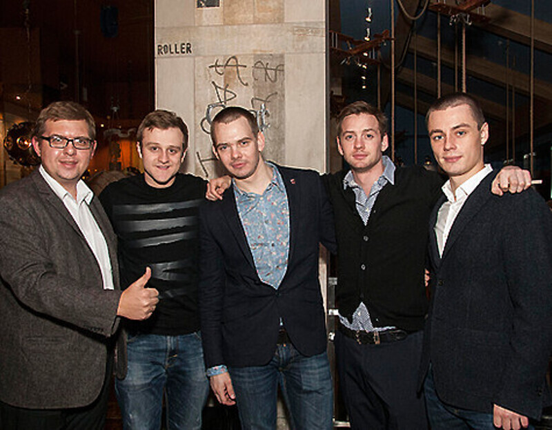 Звезды сериала «Молодежка»: Игорь Огурцов, Иван Дубровский, Александр Соколовский и Илья Коробко. Фото: материалы пресс-служб.