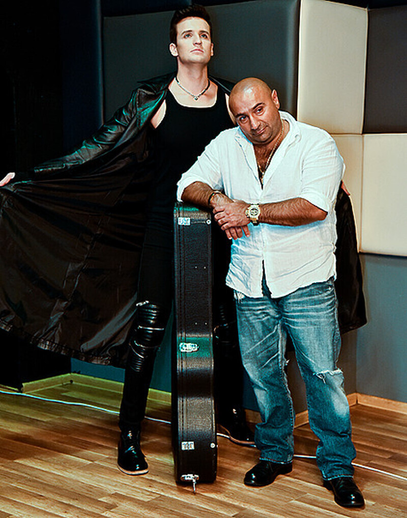 Главного бандита сыграл Сергей Геворгиз, который попал в Книгу рекордов Гиннесса по жиму штанги лежа. Сергей побил мировой рекорд, который никто не мог превзойти более ста лет. Когда-то Дмитрий Колдун познакомился с Сергеем в тренажерном зале. Они уже дру