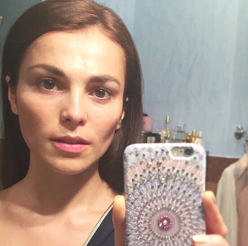 Сати Казанова рада, что в моде естественная красота. Фото: Instagram.com/satikazanova.