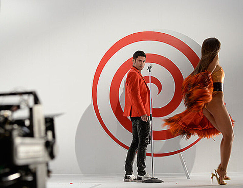 «Этот клип именно такой, он не отпускает, не дает отвести от экрана глаз», - говорит Бадоев. Фото: материалы пресс-служб.