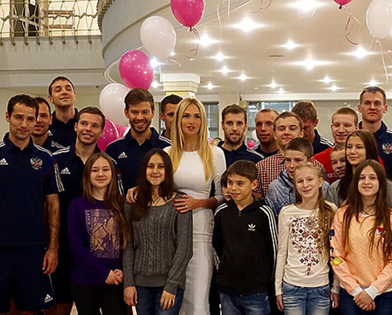 Виктория Лопырева и Федор Смолов теперь просто друзья. Фото: Instagram.com/lopyrevavika.