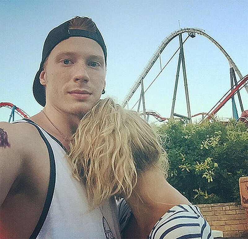 Никита Пресняков и Алена Краснова в Испании. Фото: Instagram.com/npresnyakov.