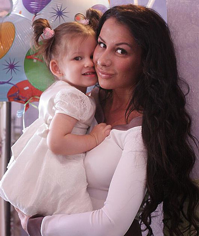 Скоро Анна узнает, какие гены трехлетняя Василиса переняла от мамы и папы.